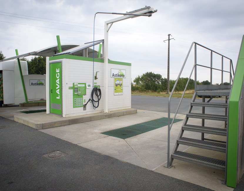 Station de lavage destinée à tous véhicules à Saint Laurent des Autels