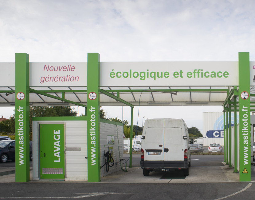 Le lavage de son utilitaire est possible chez Astikoto